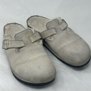 Birkenstock Cream Suede Boston clogs